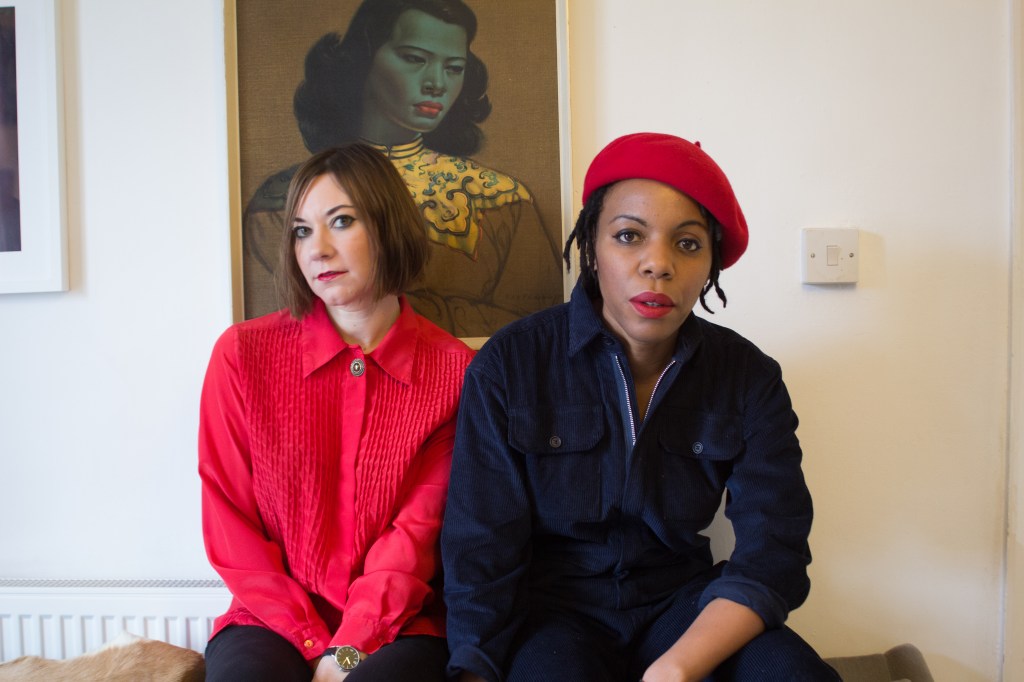 Sink Ya Teeth – ‘Pushin’ – Norwich duo excel with dancefloor-ready, bass-driven&nbsp;synth-pop