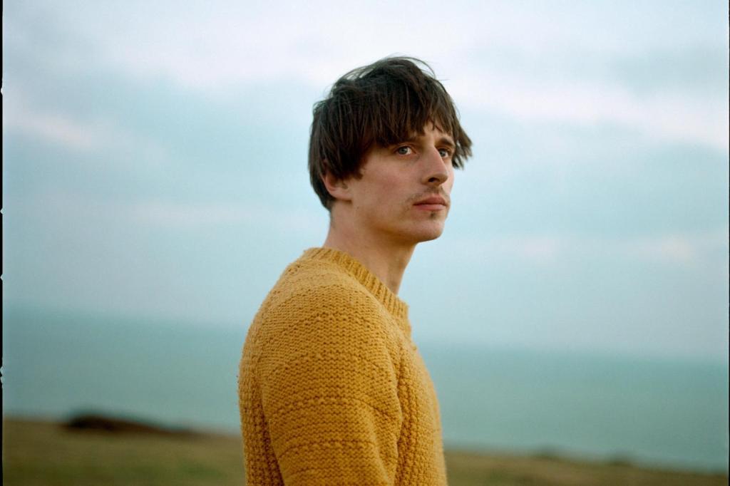 Mellah – ‘Paseo’ – A haunting shift in sound and excellent return from Peckham’s&nbsp;best.