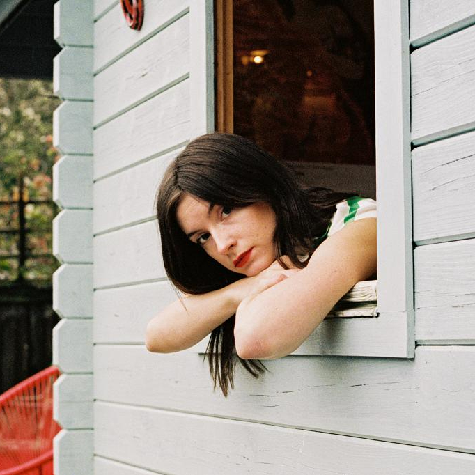 Rebecka Reinhard releases video for ‘Whale’.