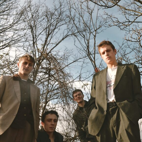 Newcomers DEADLETTER reveal new single ‘Fit For&nbsp;Work’.