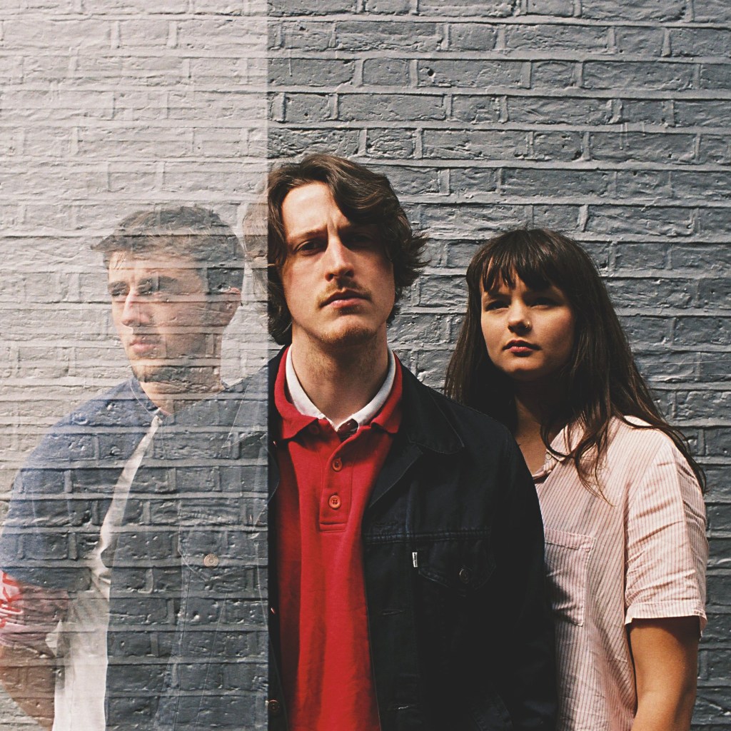 Romance in the chaos, Pynch return crazy on&nbsp;love.