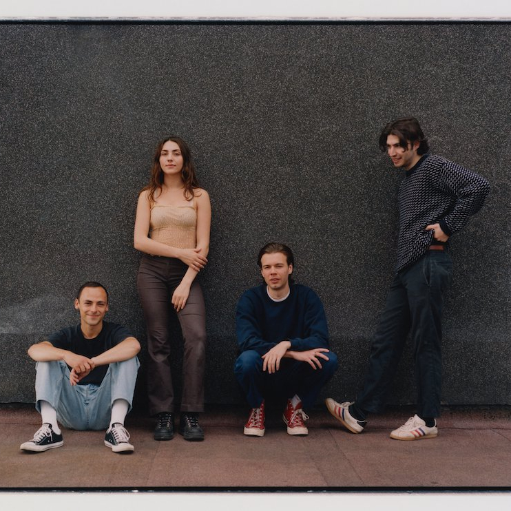 London’s Sunken share BEAT-DRIVEN DREAM POP debut EP ‘Hometime’.