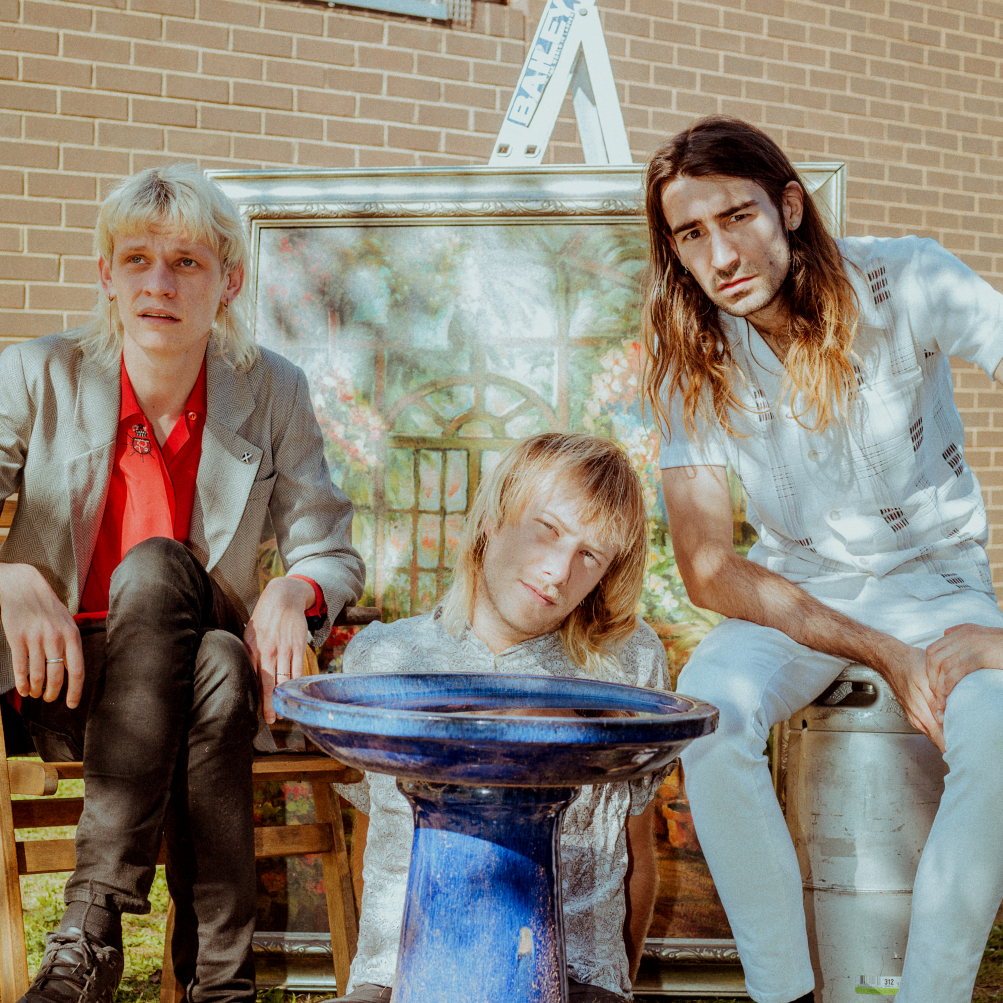 Melbourne garage rock trio Hideous Sun Demon unleash ‘Squitter’.