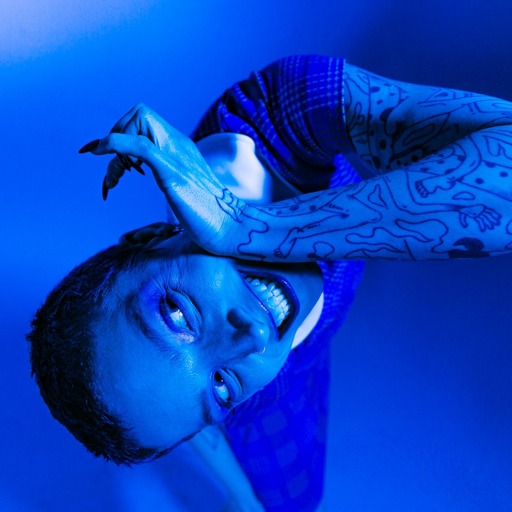 New York City outfit Flossing unleash the murky and immersive ‘Add To Cart’ from upcoming&nbsp;EP.