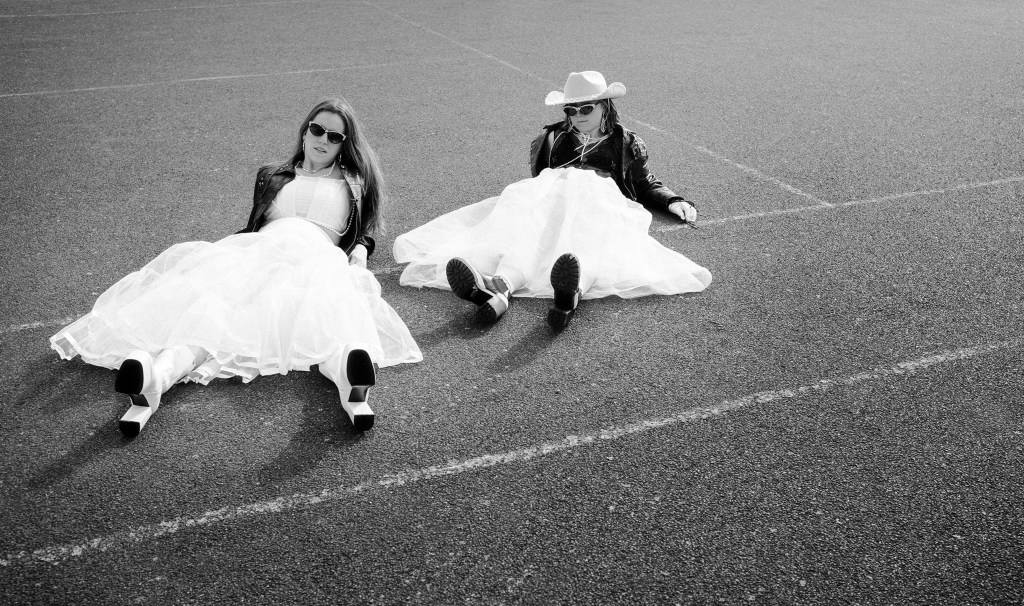 Prima Queen document unhealthy obsessions on euphoric new single ‘Chew My&nbsp;Cheeks’.