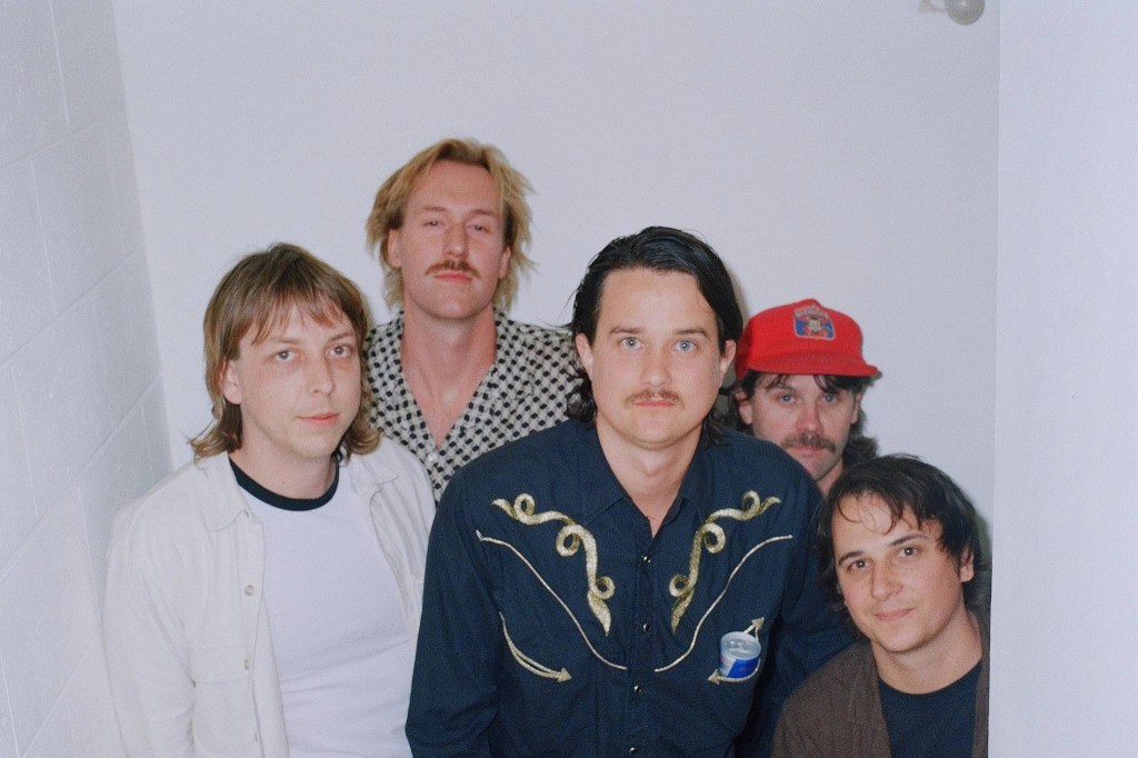 ‘Calm Ya Farm’: The Murlocs’ serene escape into country-infused&nbsp;garage.