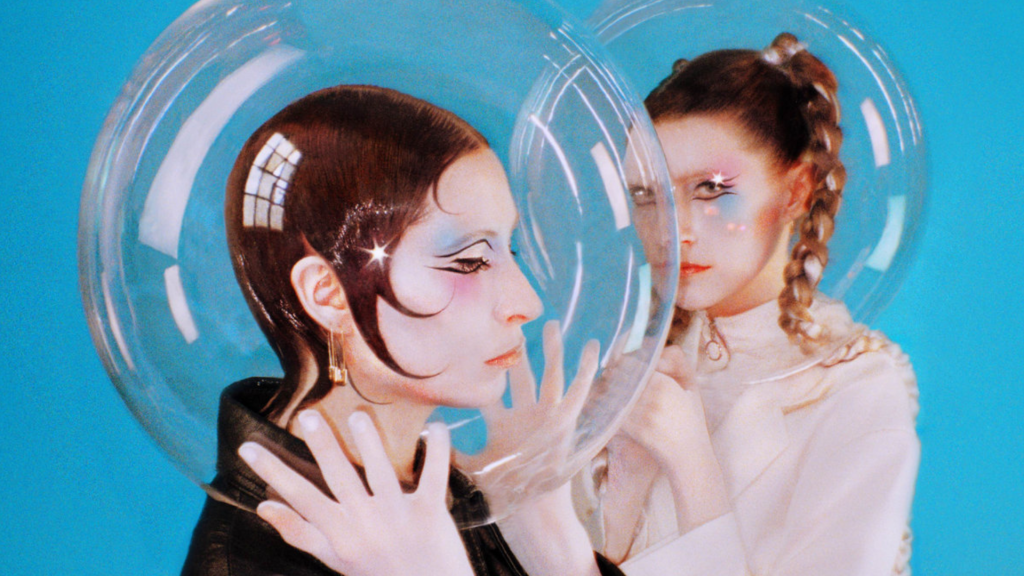 Waterbaby’s ‘22º Halo’ blends experimental electronica with dream-like&nbsp;melody.