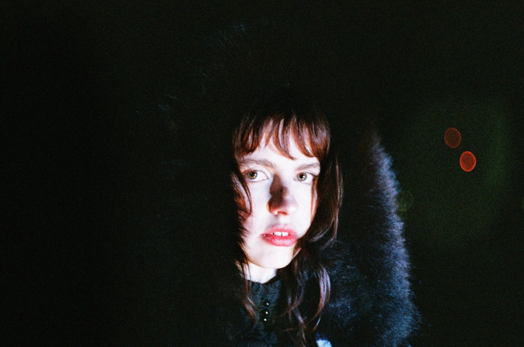 Rosie Alena explores end of a relationship across new EP,&nbsp;‘Everyman’.