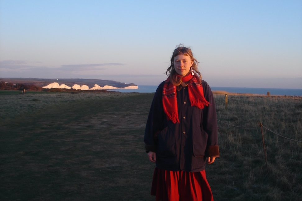 zosia on a hill makes beautiful debut with ‘green is the&nbsp;shadow’.