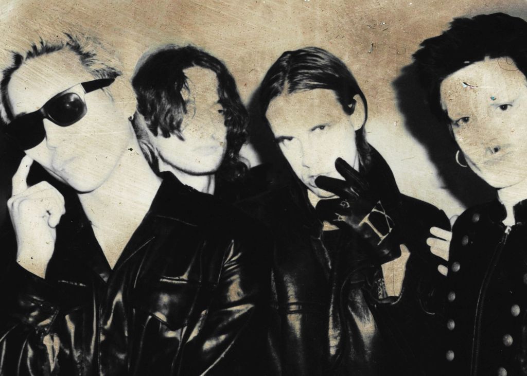 “We’ve always been kind of a goth band at heart”: HMLTD on new album&nbsp;‘Fangs’.